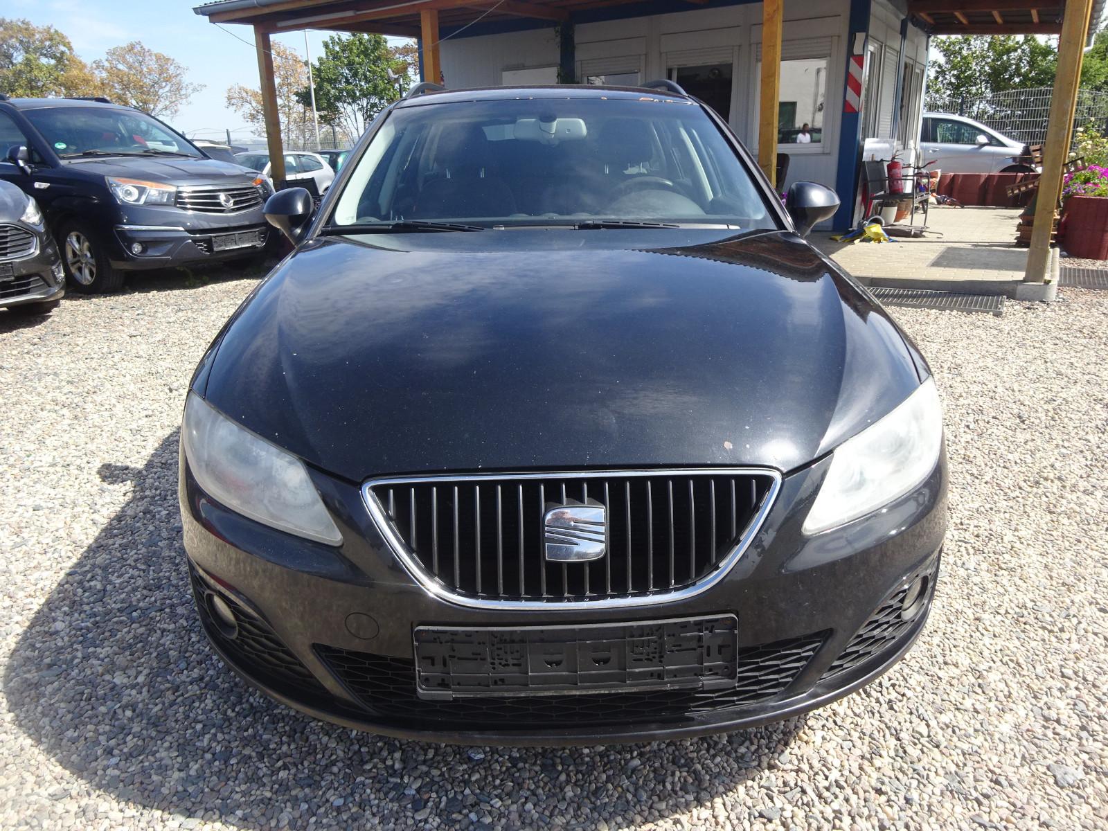 Seat Exeo 2011 — rear view