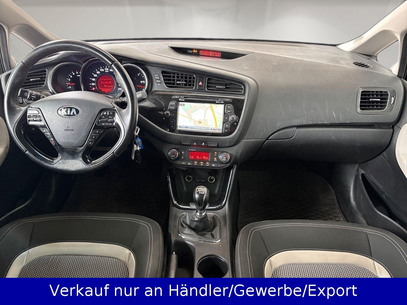 Kia cee'd 2014 — фото 11