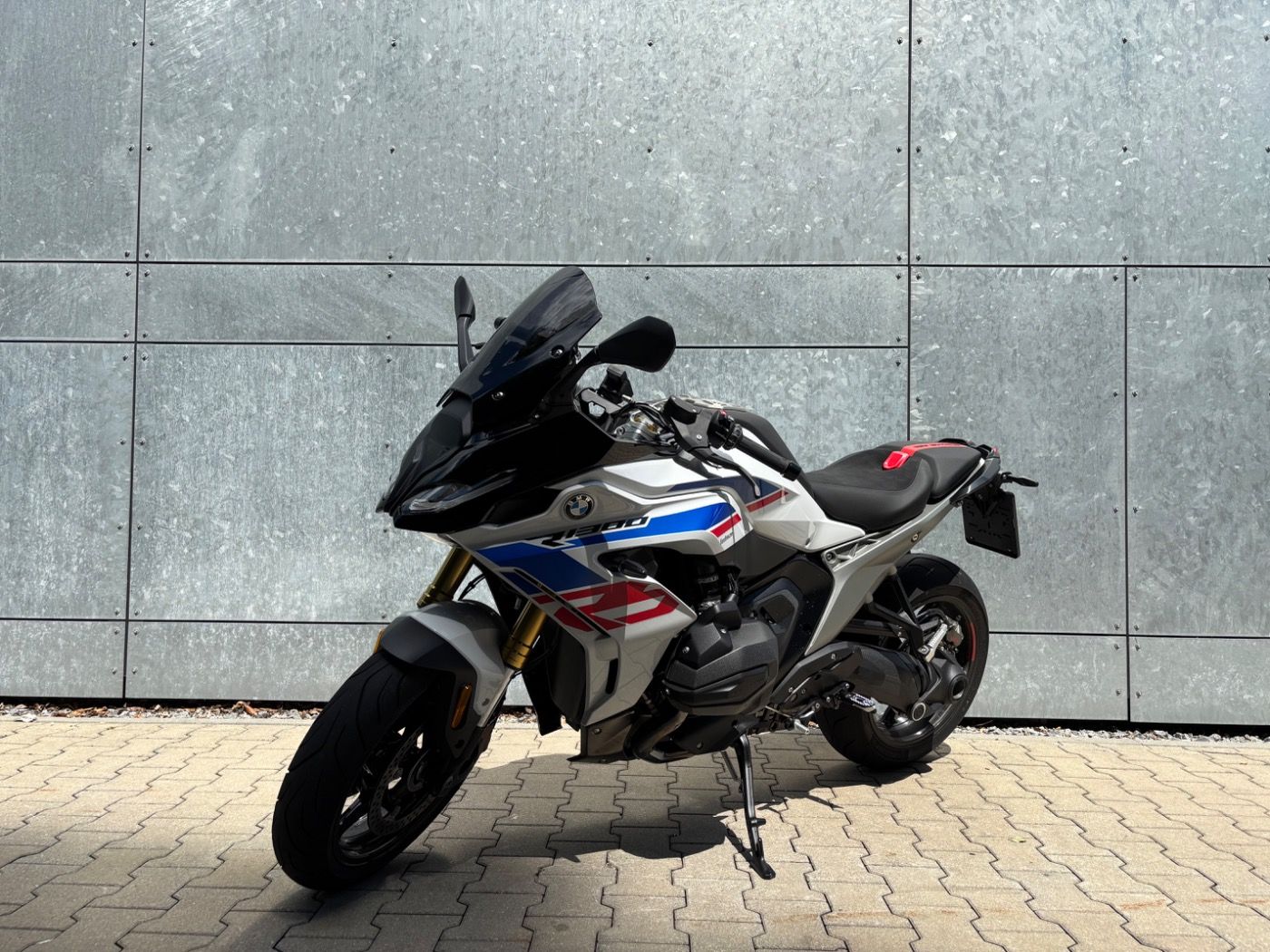 Fahrzeugabbildung BMW R 1300 RS Performance