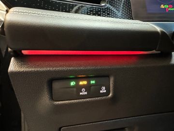Volkswagen Tiguan *1-HAND*360°*LKHZ*ACC*LED*3-ZONEN*NAVI*