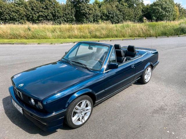 BMW E30 320 i Cabrio Automatik