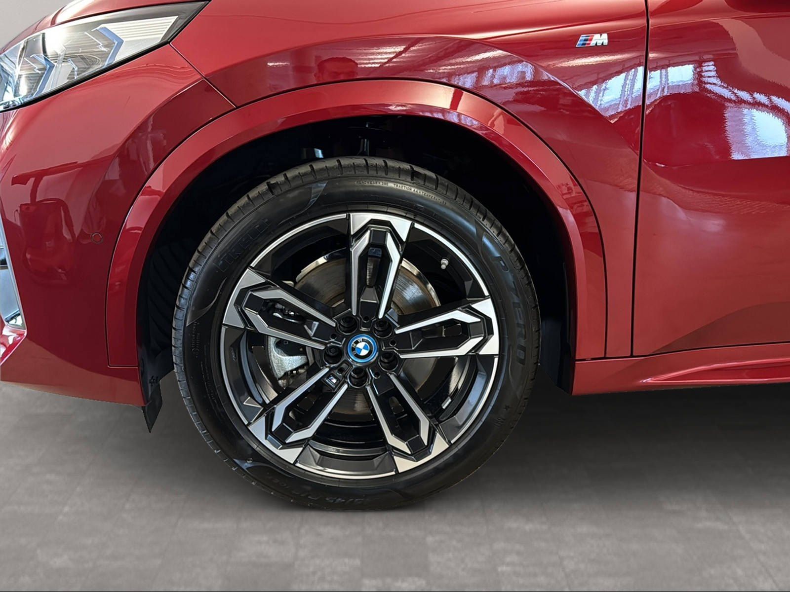 BMW iX2 - Bild 13
