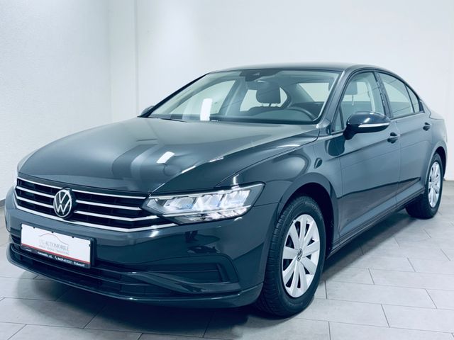 Volkswagen Passat Lim. 2.0 TDI *1.H *NAVI * R-KAM* 8xREIFEN