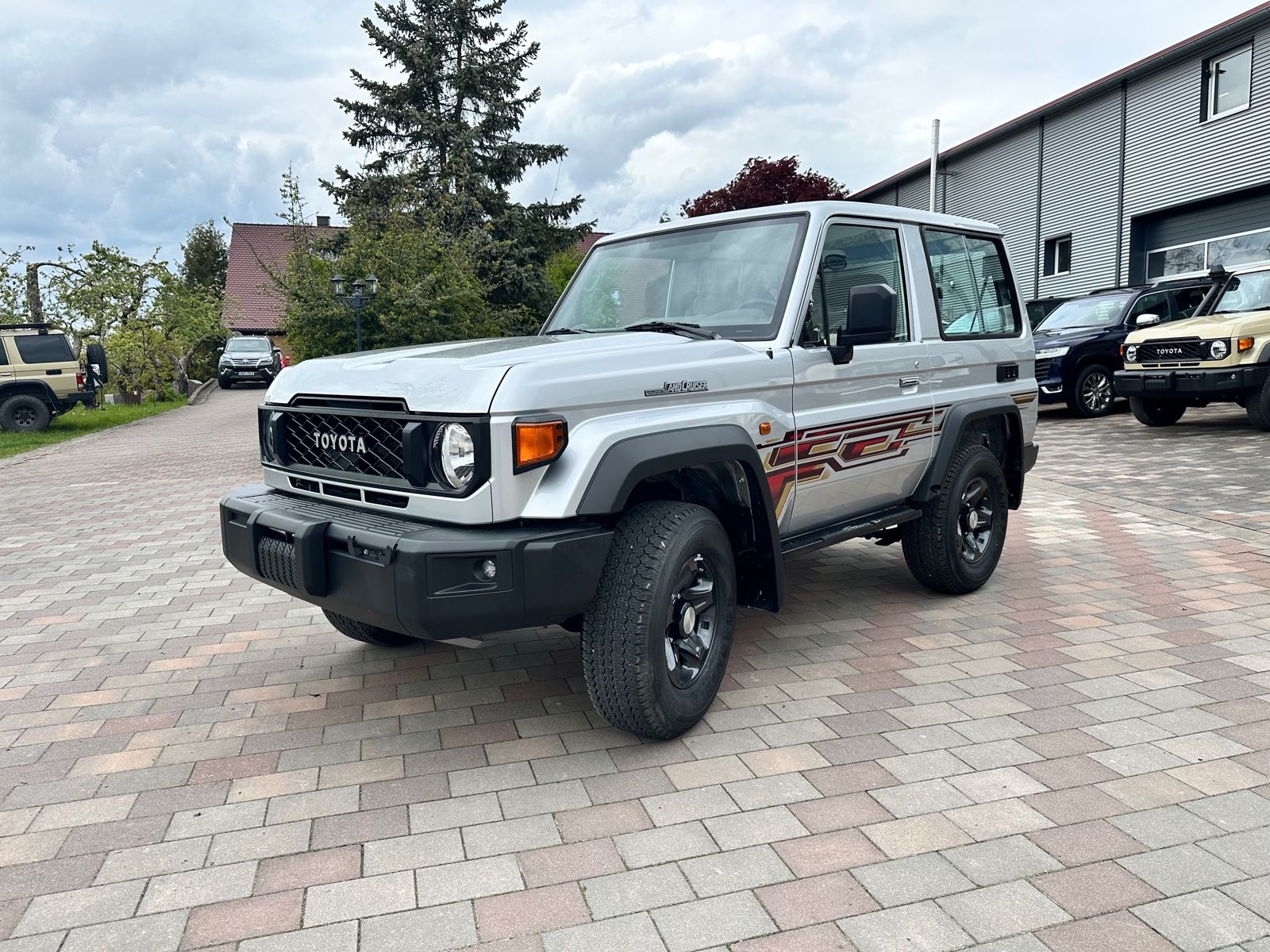 Toyota Land Cruiser GRJ 71 VX LIM Facelift 2025