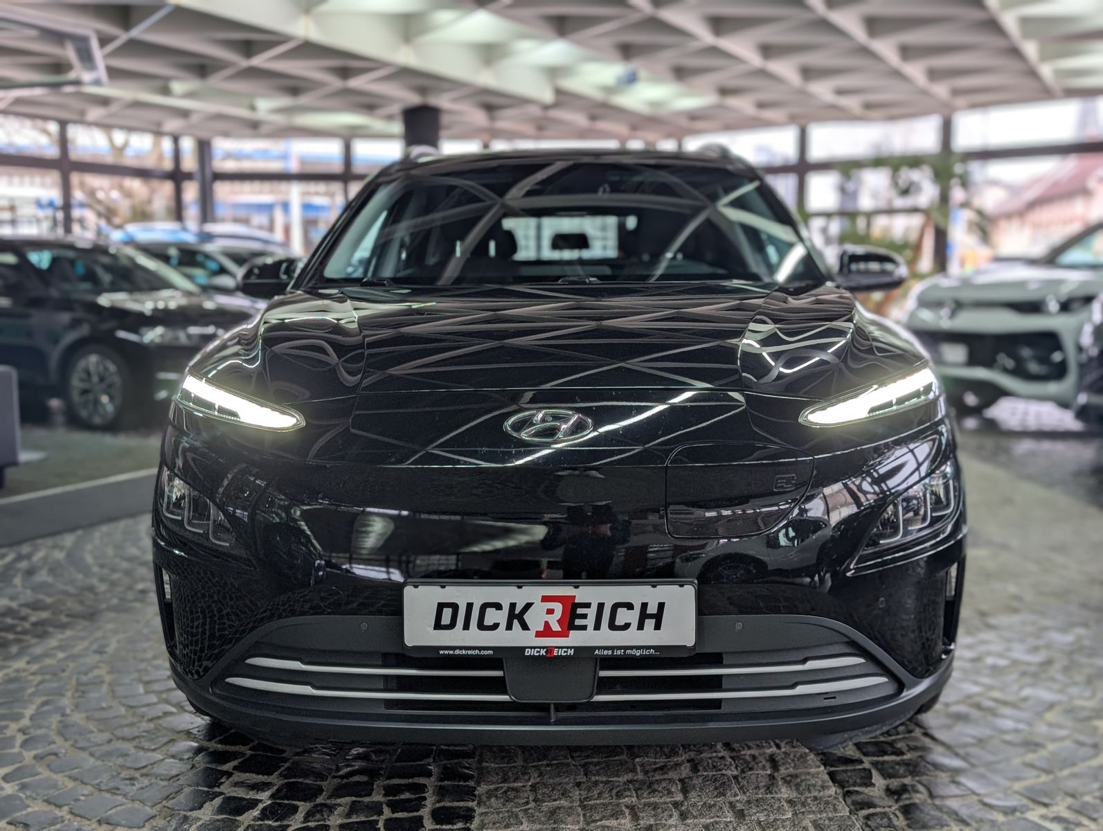 Fahrzeugabbildung Hyundai Kona Prime EV HUD AHK SHZ KAM LED ACC SoH 97%