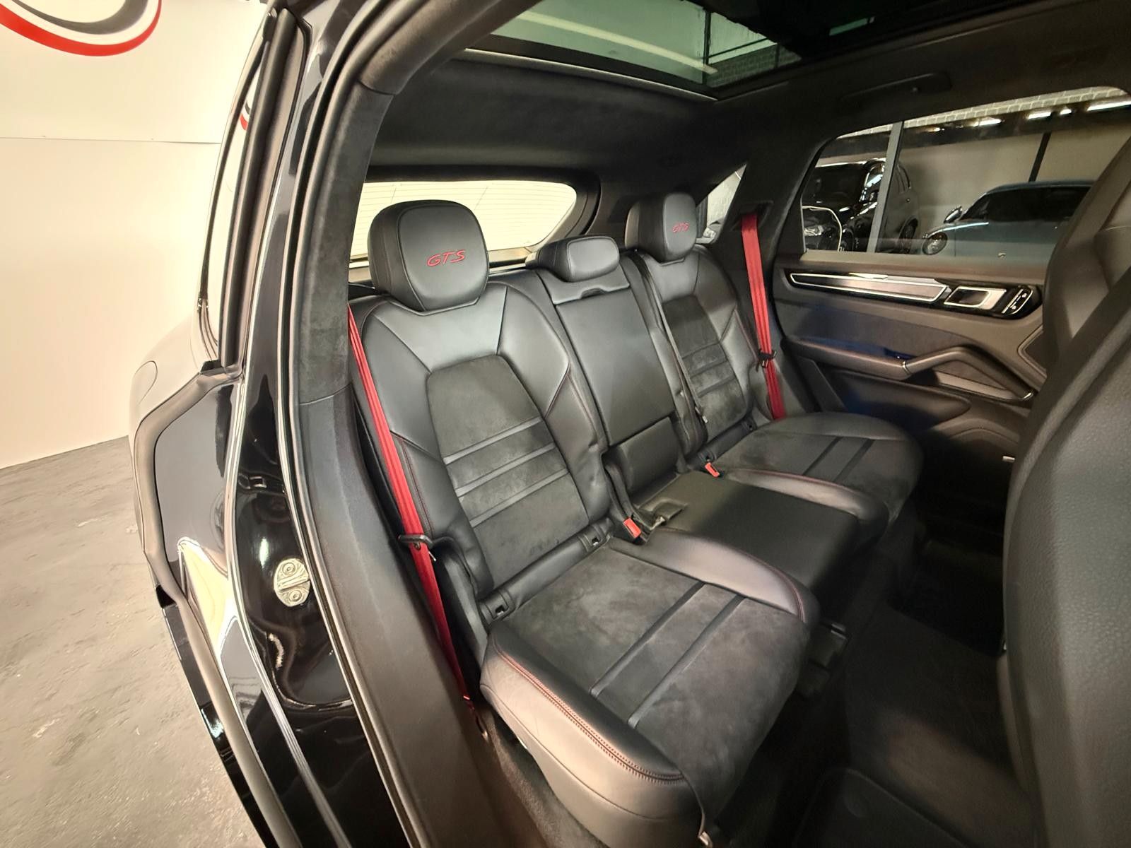 Porsche Cayenne GTS PANO ACC StandH BOSE MATRIX 21 foto 25