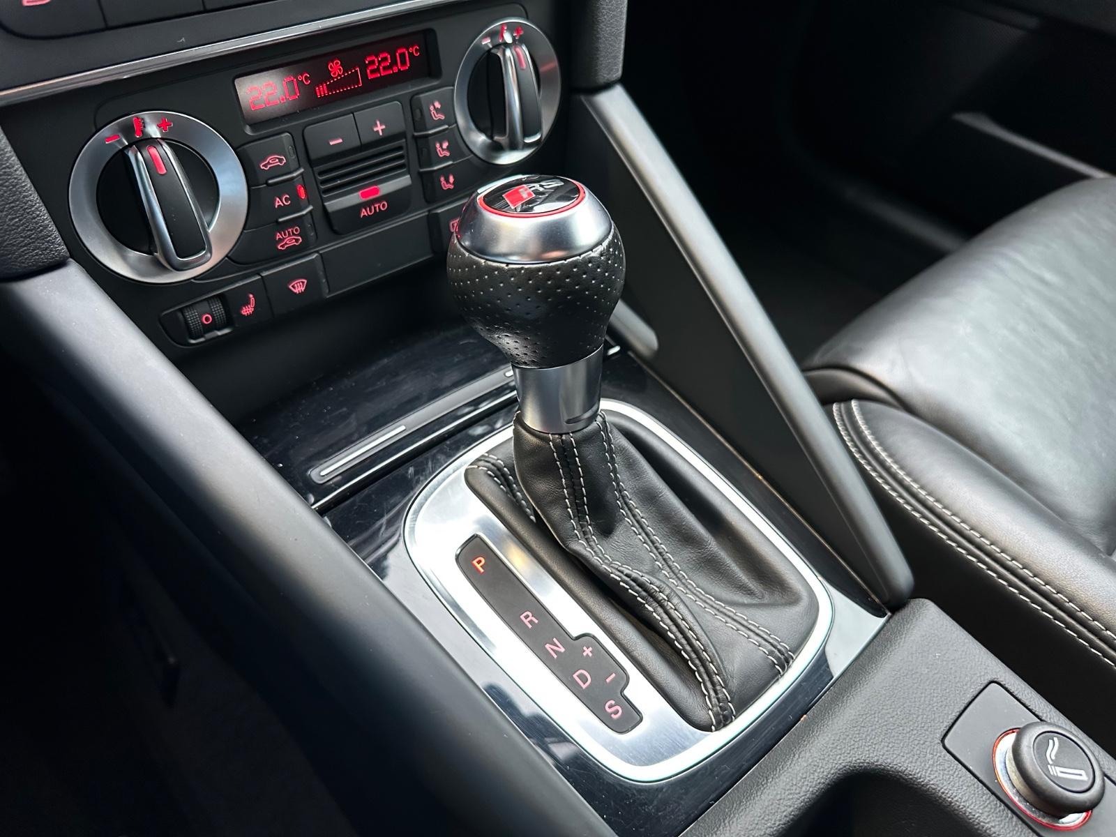 AUDI RS3 SPORTBACK 2.5 TFSI QUATTRO 340ch - S TRONIC - MMI NAVIGATION PLUS - CUIR - JANTES 19"