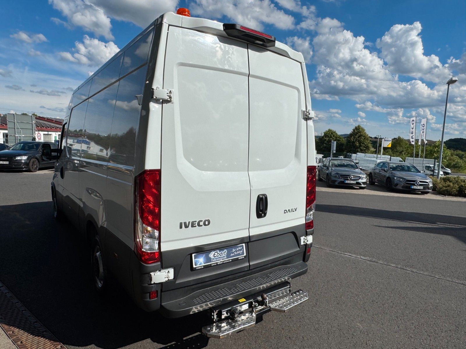 Fahrzeugabbildung Iveco Daily 35S16 *R3.520mm*Automatik*AHK*LED*