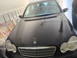 Mercedes-Benz C 180 AVANTGARDE Avantgarde - Mercedes-Benz C 180 aus 2001
