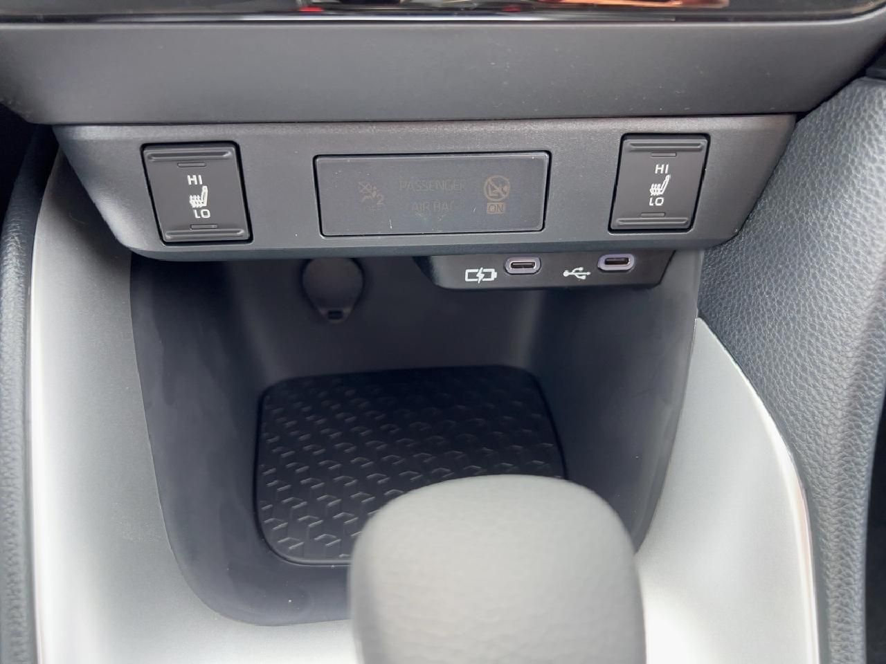 Fahrzeugabbildung Toyota Yaris 1,5 Hybrid Business Edition