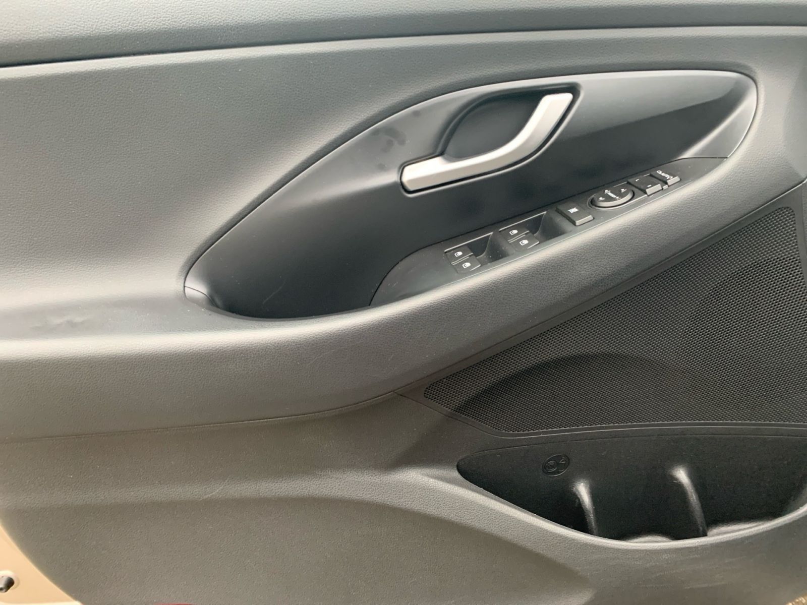 Fahrzeugabbildung Hyundai i30 Fastback 1.4 T-GDI Premium Navi Pan.Dach