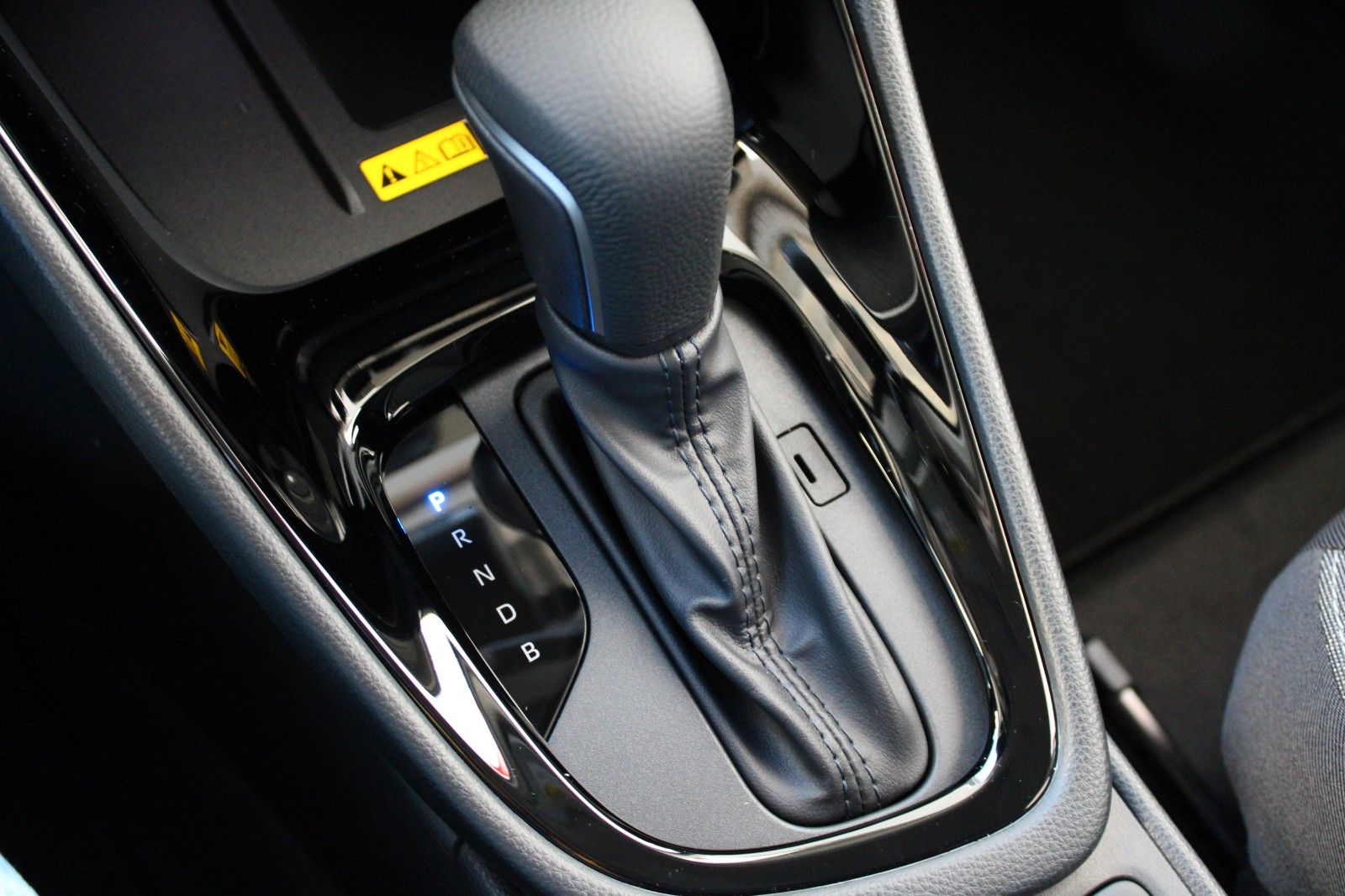 Fahrzeugabbildung Toyota Yaris 1.5 Hybrid Teamplayer + Comfort-Paket