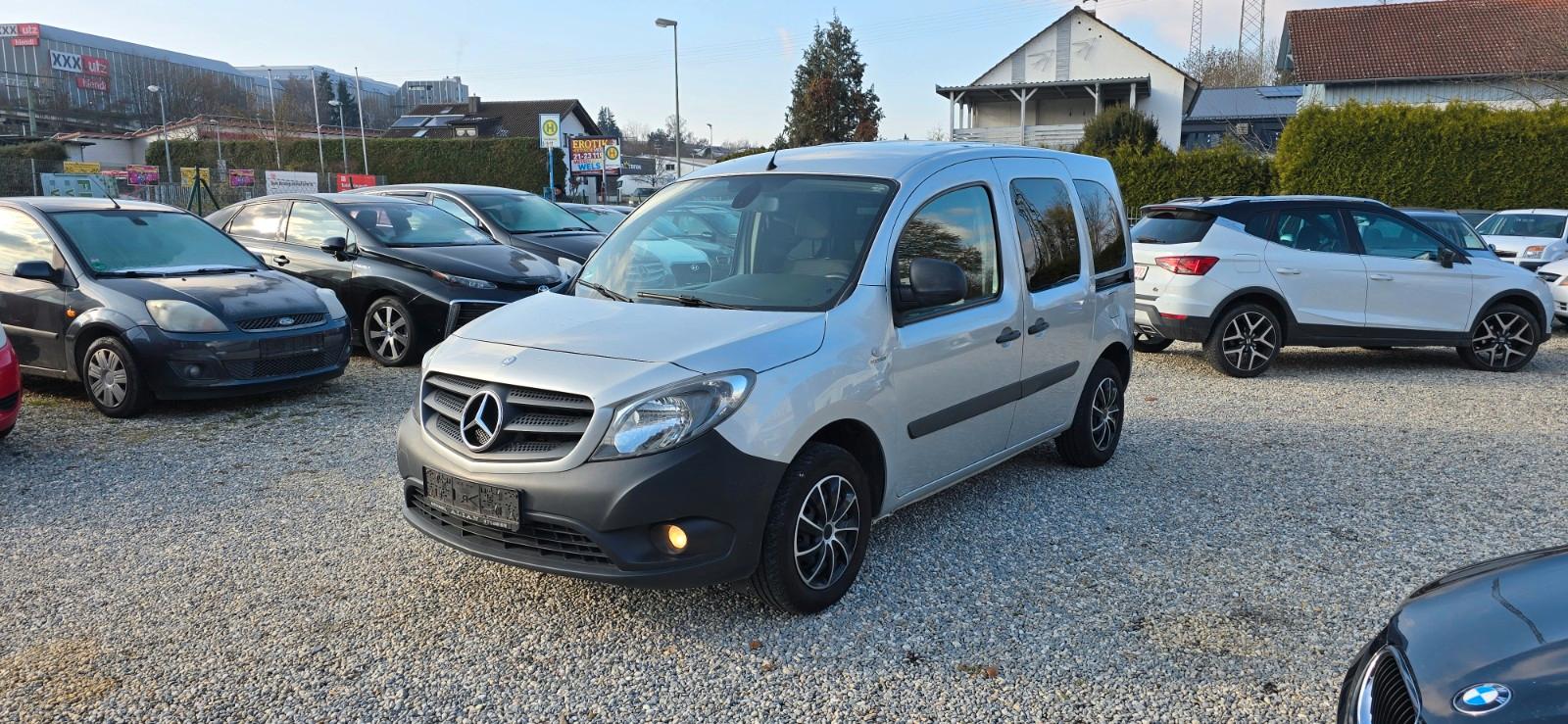 Mercedes-Benz Citan Kombi 111 CDI lang / 8 Reifen / PDC / TOP