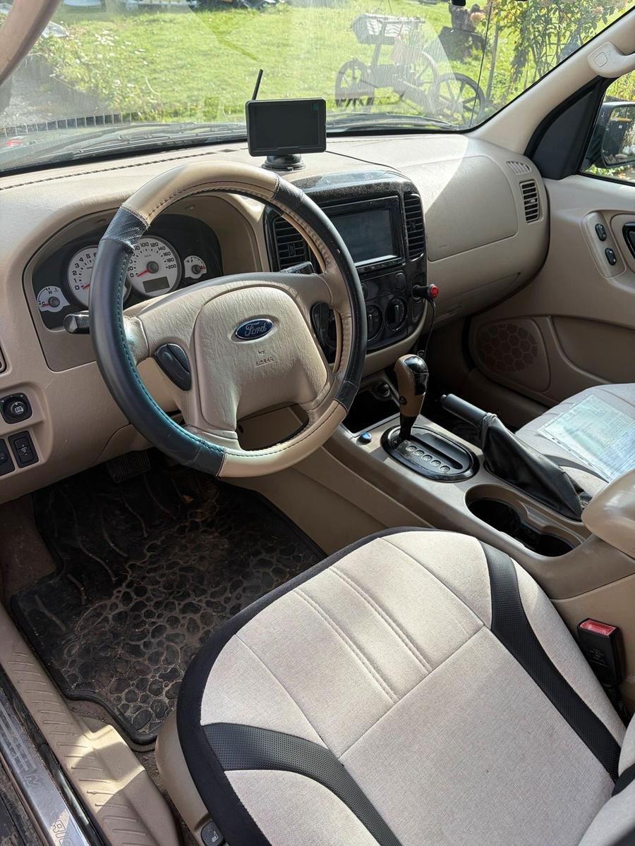 Ford Maverick 2006 — photo 6