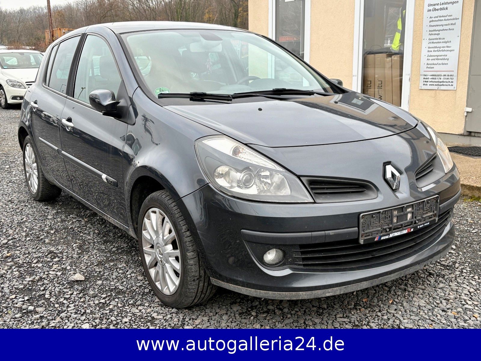 Fahrzeugabbildung Renault Clio III Exception 1.5 dCi Klima Leder TÜV 08/26