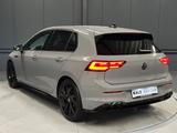 Volkswagen Golf Lim. 1.5 TSI R-Line*Black Style*18Zoll*HIFI - VW Gebrauchtwagen von 2022