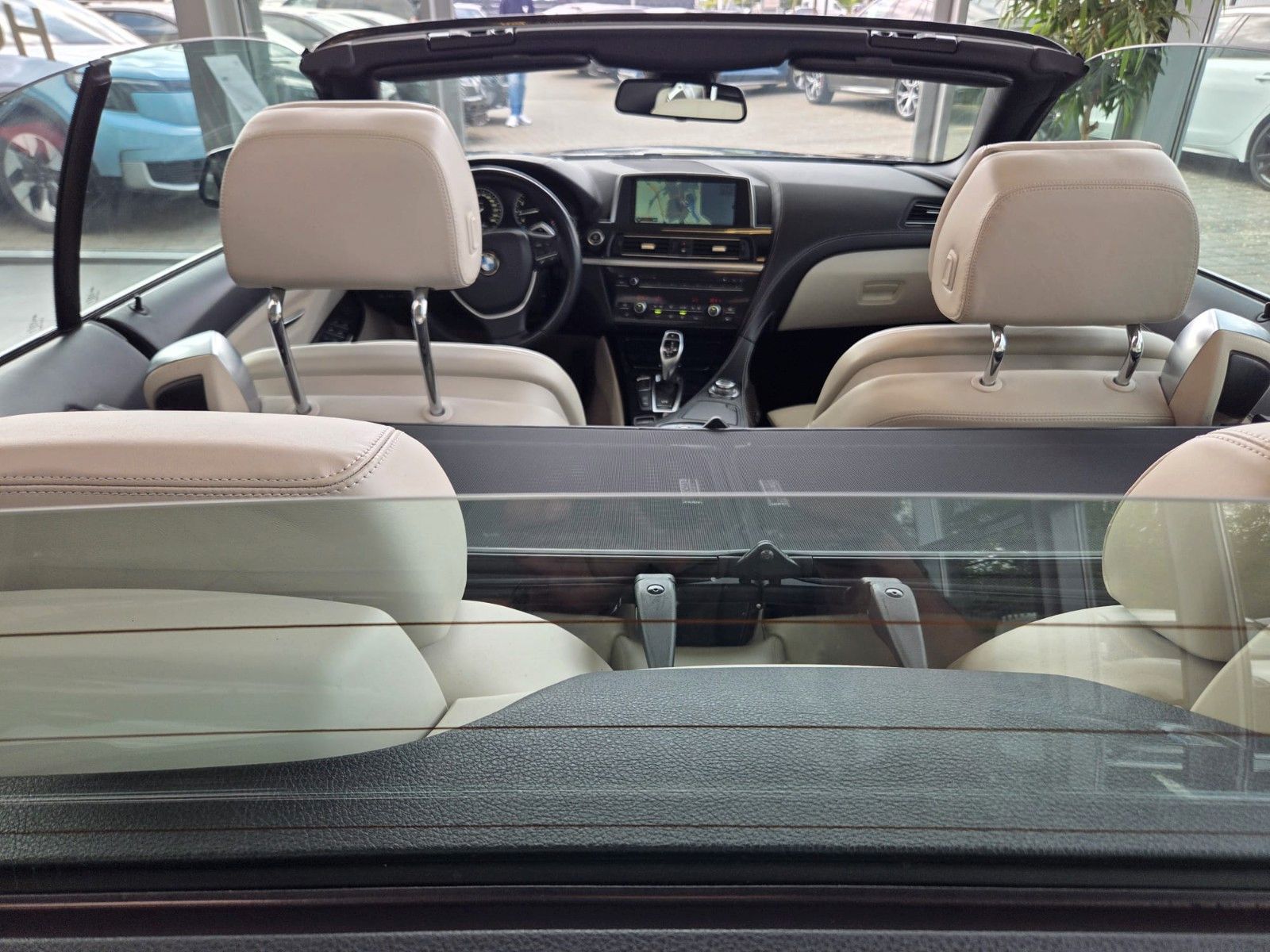 Fahrzeugabbildung BMW 650 Baureihe 6 Cabrio 650 i exclusive