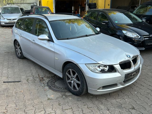 BMW 318i touring  Automatik Teilleder