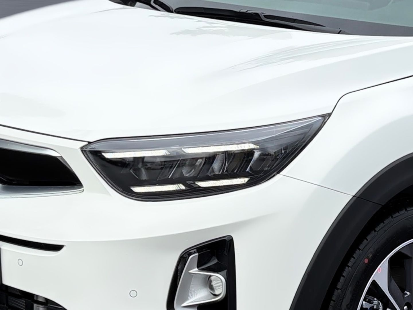 Fahrzeugabbildung Kia Stonic Spirit, AT+Technik Paket Navi LED Auto Kl