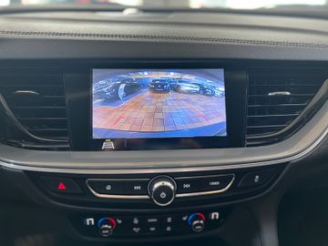 Opel Insignia - 11