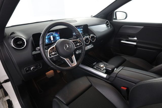 MERCEDES-BENZ MERCEDES-BENZ CLA sse GLA GLA 200 d Automatic SP