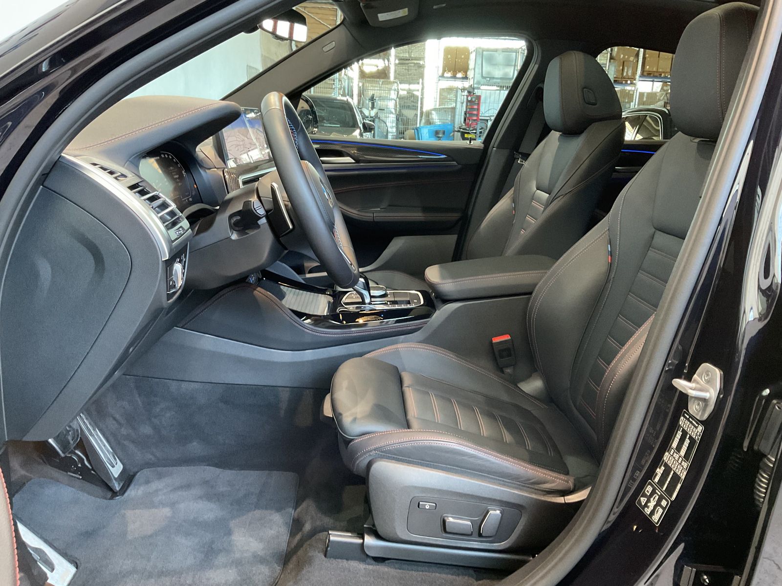 Fahrzeugabbildung BMW X4 M40d Standheizung | Panorama-Glasdach | 20" L