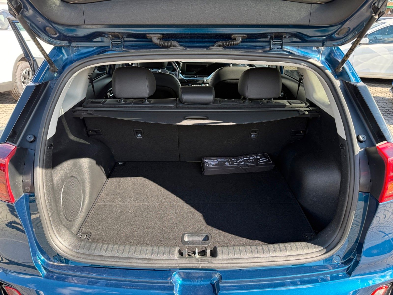 Fahrzeugabbildung Kia Niro 1.6 HEV Spirit Leder Glasdach
