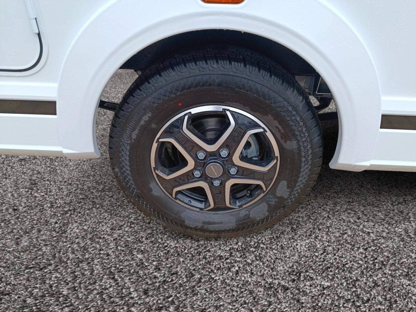 Fahrzeugabbildung Weinsberg CaraCore 650 MEG *Automatik*Standklima*Backofen
