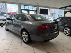 AUDI A4 Ambiente 1.HAND/AUTOMATIK/NAVI/SHZ/XENON/TRAU