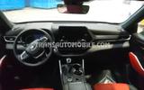 Toyota Highlander LE AWD - Toyota Highlander mit Benzin-Antrieb