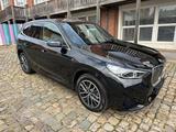 BMW iX1 eDrive20 - - BMW iX1 eDrive20 Gebrauchtwagen