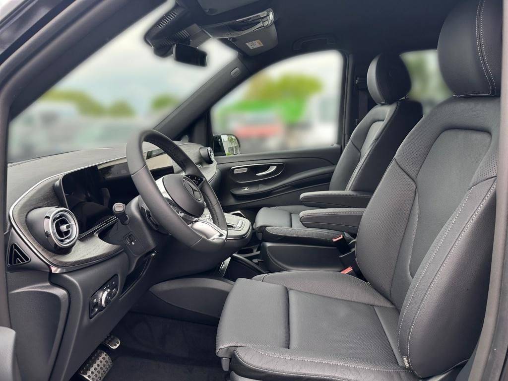 Fahrzeugabbildung Mercedes-Benz V 300 d AVANTGARDE Extralang AIRMATIC AMG STH