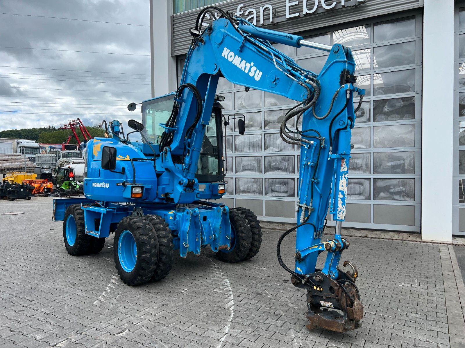 Fahrzeugabbildung Komatsu PW 98MR-8 / 5.734h / Powertilt HS08