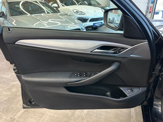 MYAUTOCENTER – Gebraucht- und Jahreswagen mit Werkstattservice in Pfaffenhofen BMW 530d Touring xDrive *KAM*NAVI*LIVECOCKPIT*LED*