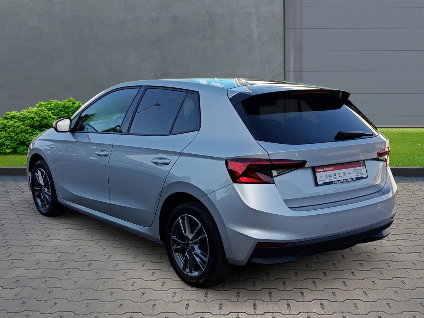 Skoda Fabia Tour 1.0 TSI Sitzhzg+PDC+Tempomat