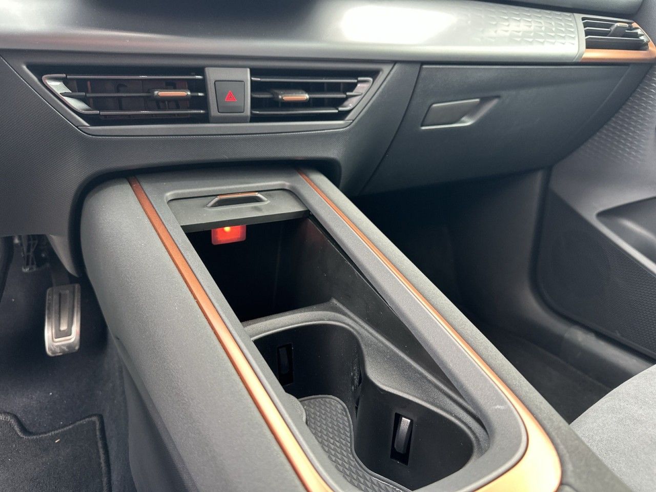Fahrzeugabbildung CUPRA Born 231 PS 77kWh