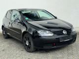 Volkswagen Golf V Lim. 1.6 ! TÜV NEU ! SHZ ! KLIMA ! - Volkswagen Golf aus 2005: 1.6
