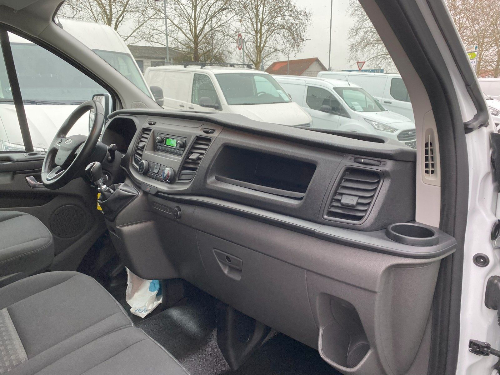 Fahrzeugabbildung Ford Transit Custom Kasten 320 L2 Trend,AHK,34555Km,
