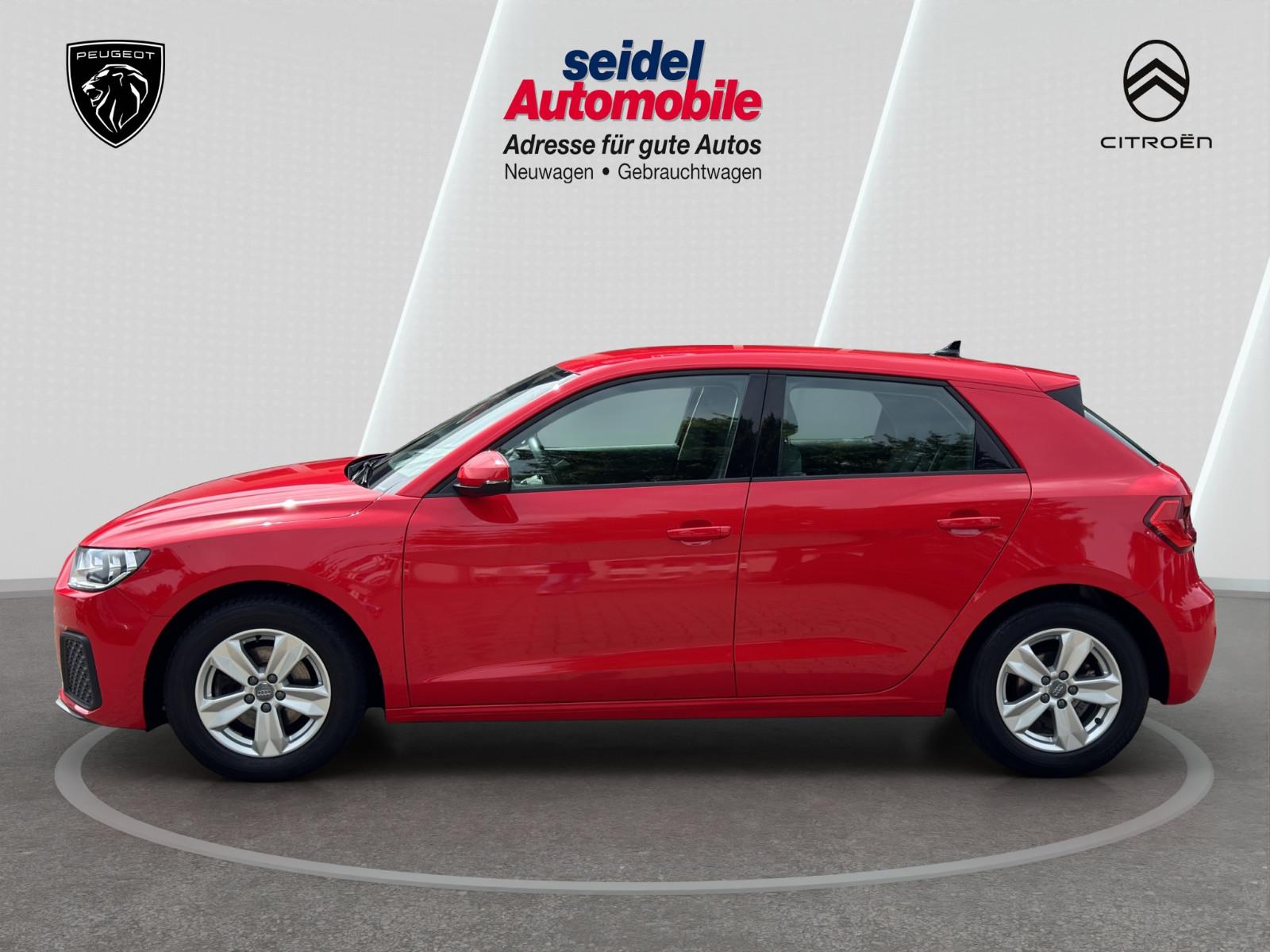 Audi A1 30 TFSI S tronic Sportback Automatik wenig KM