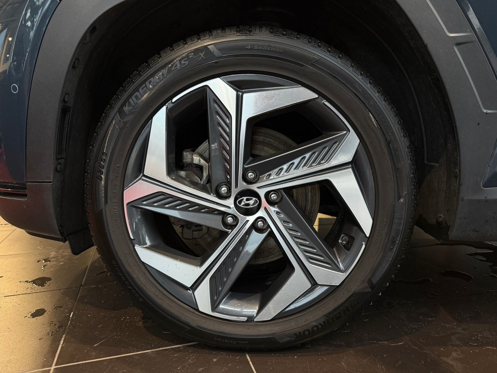 Fahrzeugabbildung Hyundai TUCSON Prime PHEV Plug-In Hybrid 4WD PANO LEDER