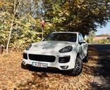 Porsche Cayenne Diesel Platinum Edition BOSE Top Zustand - Porsche Cayenne: Platinum Edition