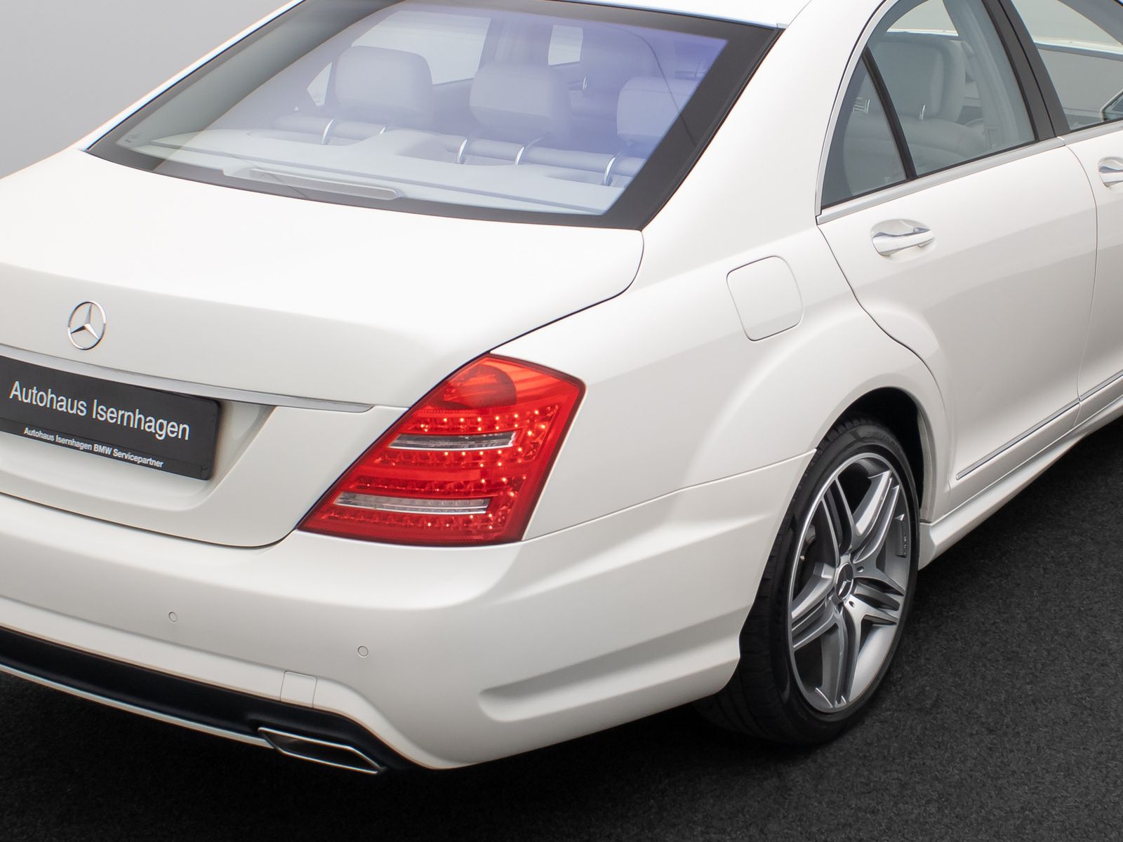 Fahrzeugabbildung Mercedes-Benz S 500 4MATIC AMG-Line Kamera Massage HiFi 19Zoll