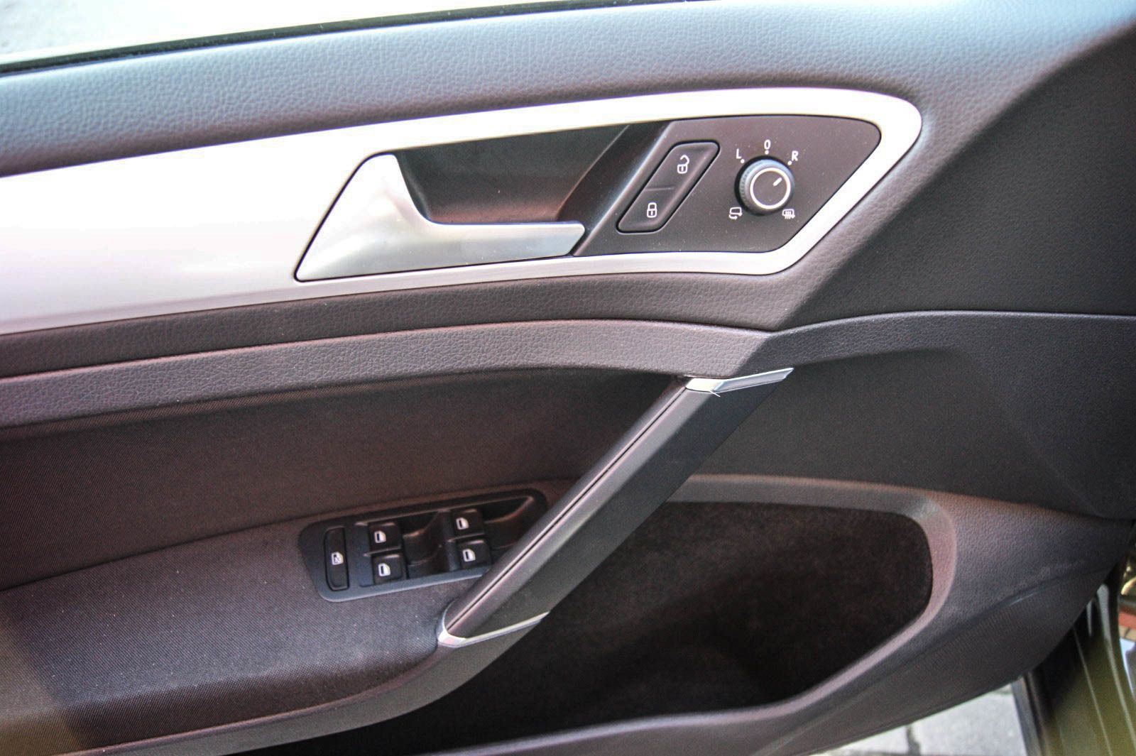 Fahrzeugabbildung Volkswagen Golf 7 Variant 12TSI CUP BMT PARKLENKASSISTENT