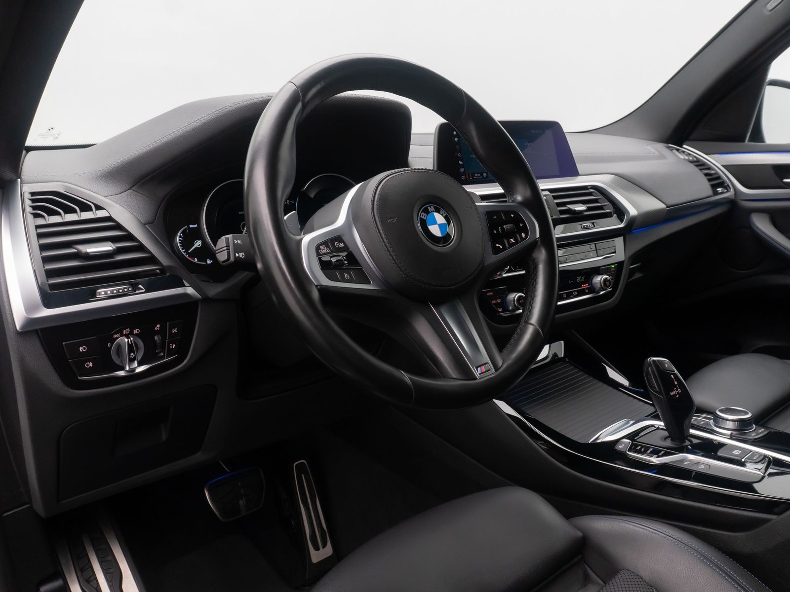 Fahrzeugabbildung BMW X3 xD20d M SPORT HUD DAB Kamera AHK Alarm 20Zoll