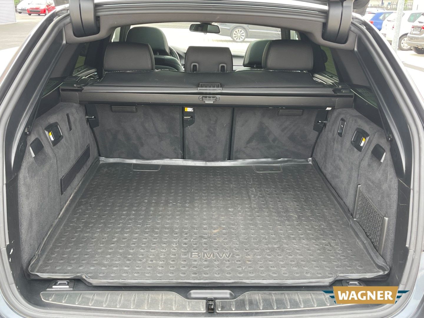 Fahrzeugabbildung BMW 535 d xDrive M-Paket Touring DPF Head-UP