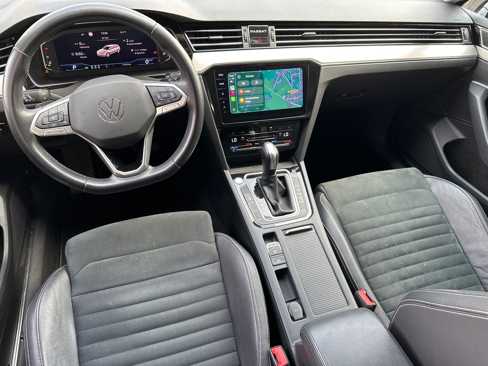 Fahrzeugabbildung Volkswagen Passat Variant Elegance NAV+IQ-LIGHT+ACC+360°+VC