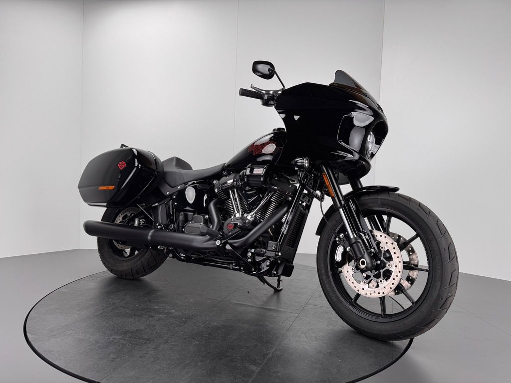 Fahrzeugabbildung Harley-Davidson LOW RIDER ST FXLRST