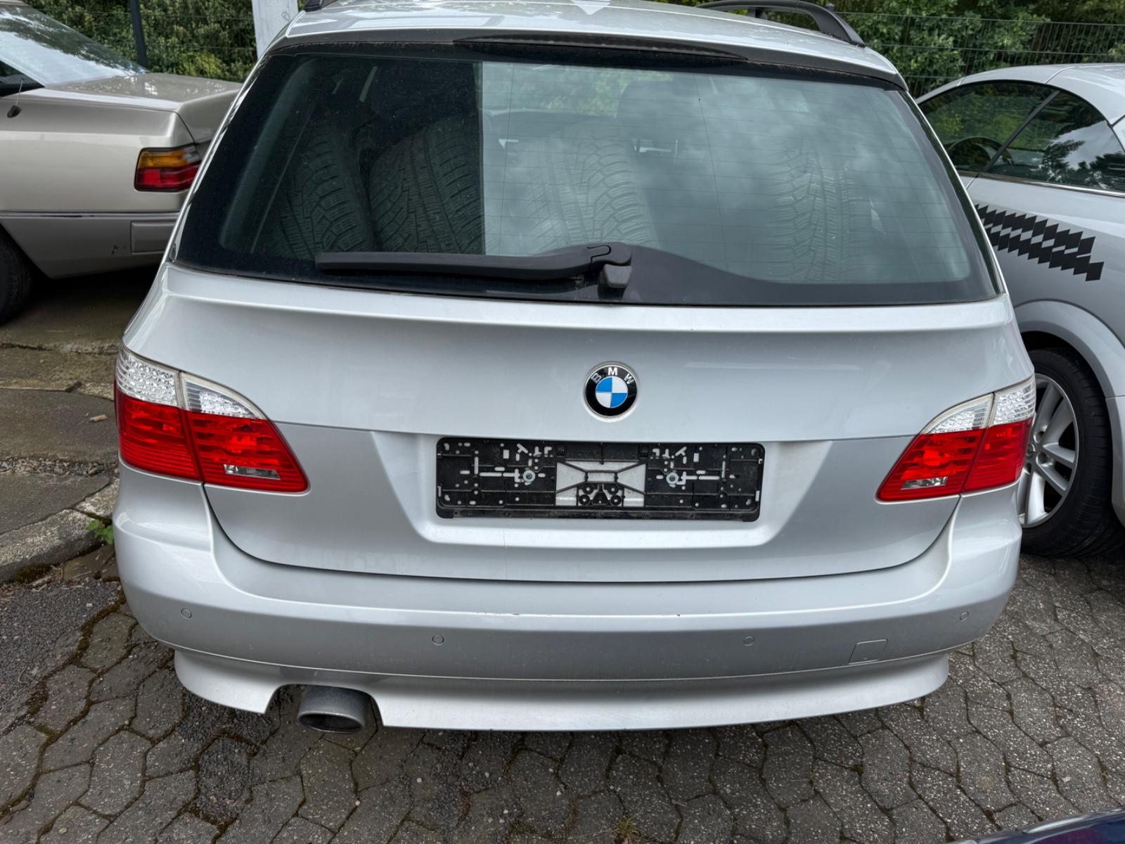 BMW 520 2010 — photo 13