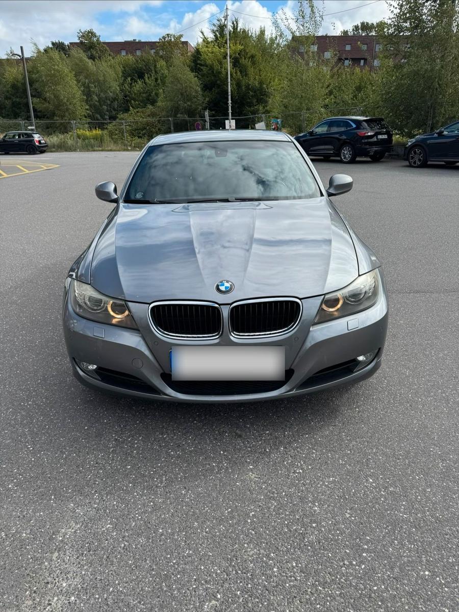 BMW 320, 2008
