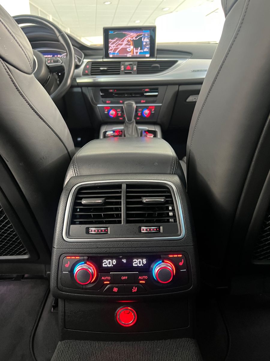 Fahrzeugabbildung Audi A6 Avant 3.0 TDI clean diesel quattro *PANO*HEAD